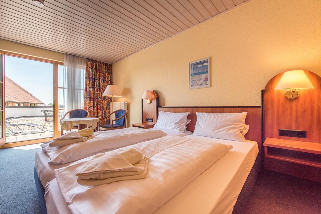Landhotel Und Gasthof Hirsch Huettenreute Hoßkirch Zewnętrze zdjęcie
