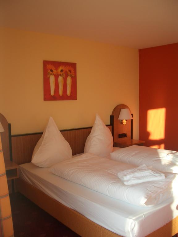 Landhotel Und Gasthof Hirsch Huettenreute Hoßkirch Zewnętrze zdjęcie